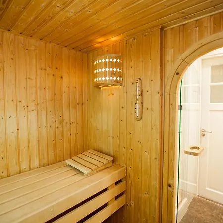Cosy Holiday With A Private Garden * Meddo