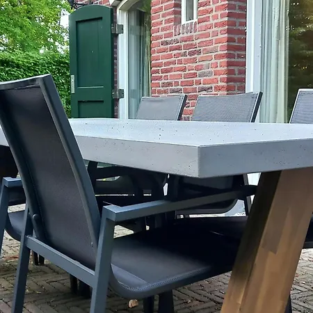 Cosy Holiday With A Private Garden * Meddo
